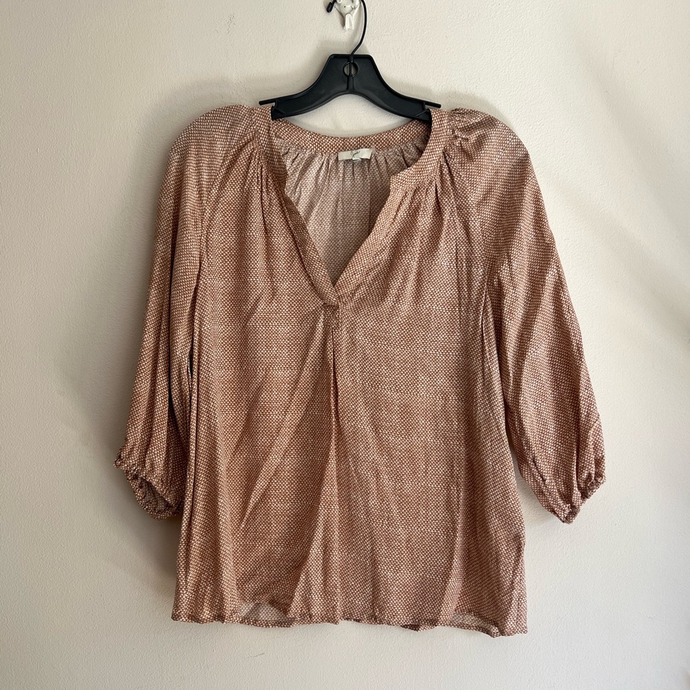 Joie woman’s 100% silk v neck blouse - Picture 2 of 9